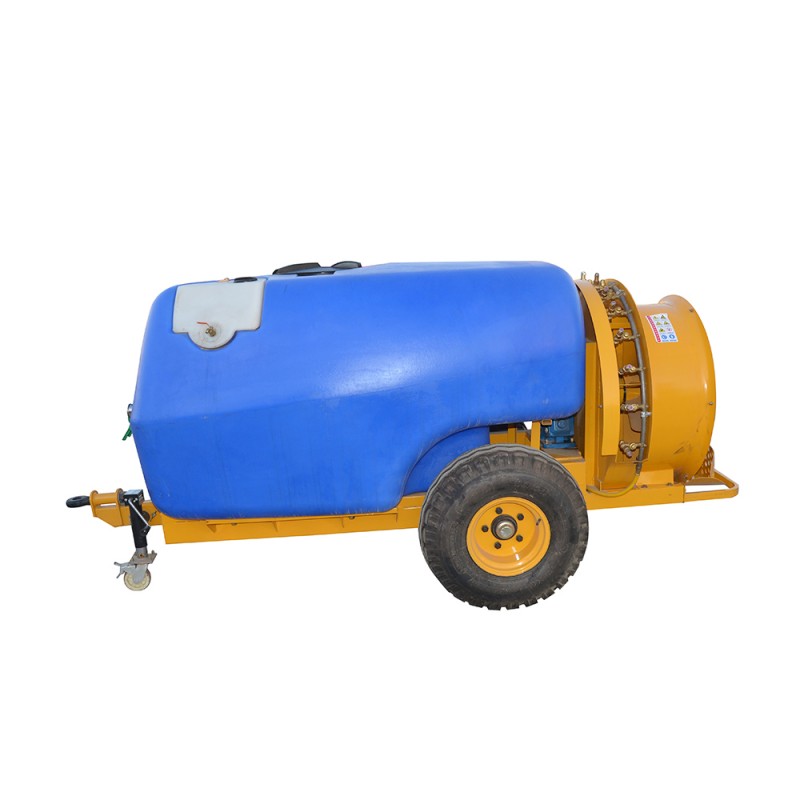 Traktoriin asennettu Air Blast Orchard -ruisku